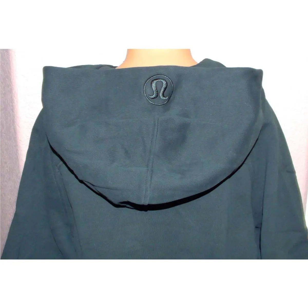 Lululemon clothing - Green 2