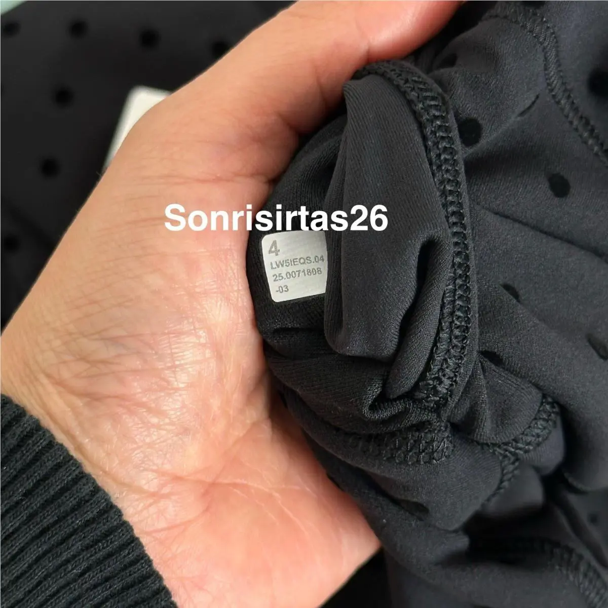 Lululemon clothing - Black 9