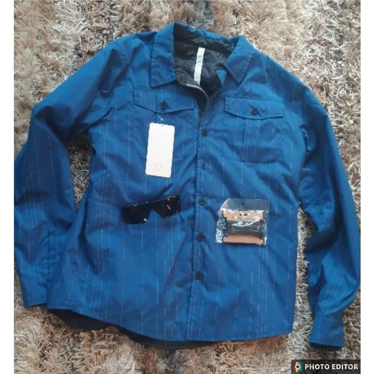 Lululemon clothing - BLACK AND BLUE (UPC: 000003438237) 0