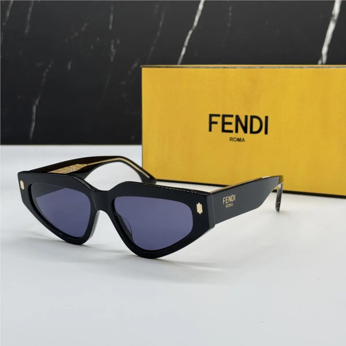Fendi Black Blue Women Sunglasses Fendi FE40163U 01V
