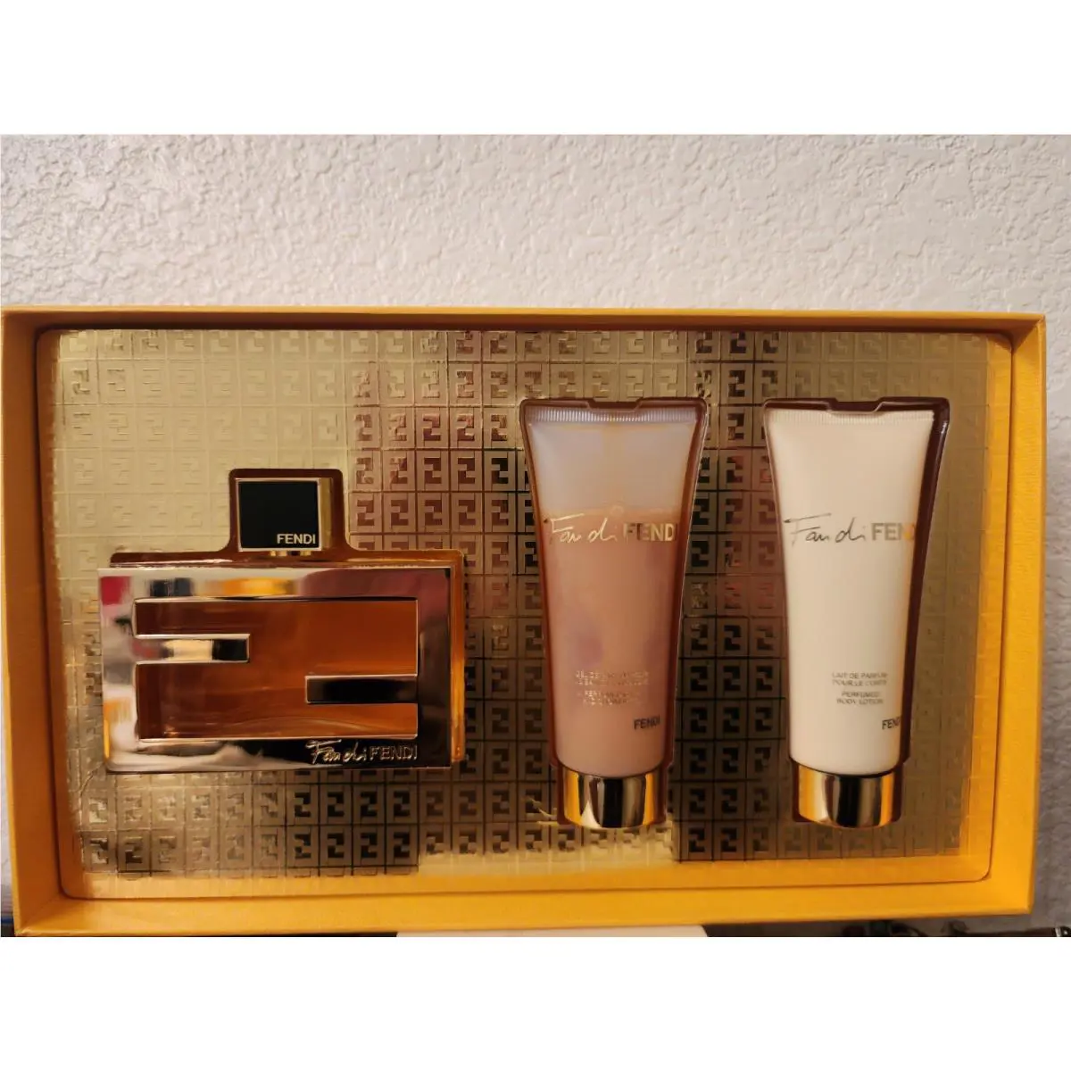 Fandi By Fendi Perfume Shower Gel Lotion Gift Set 75 ML 2.5 FL OZ