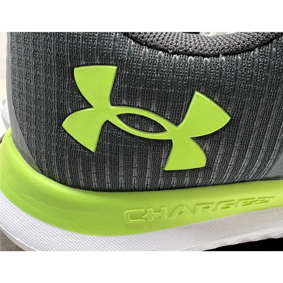Under Armour shoes - Under Armour Charged Breeze - Charged Breeze - 3025129-104 - Grey 3