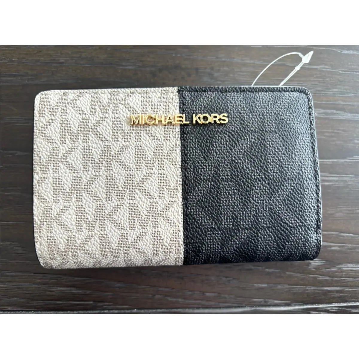 Michael Kors Jet Set Travel Bifold Zip Coin Credit Card Wallet Black