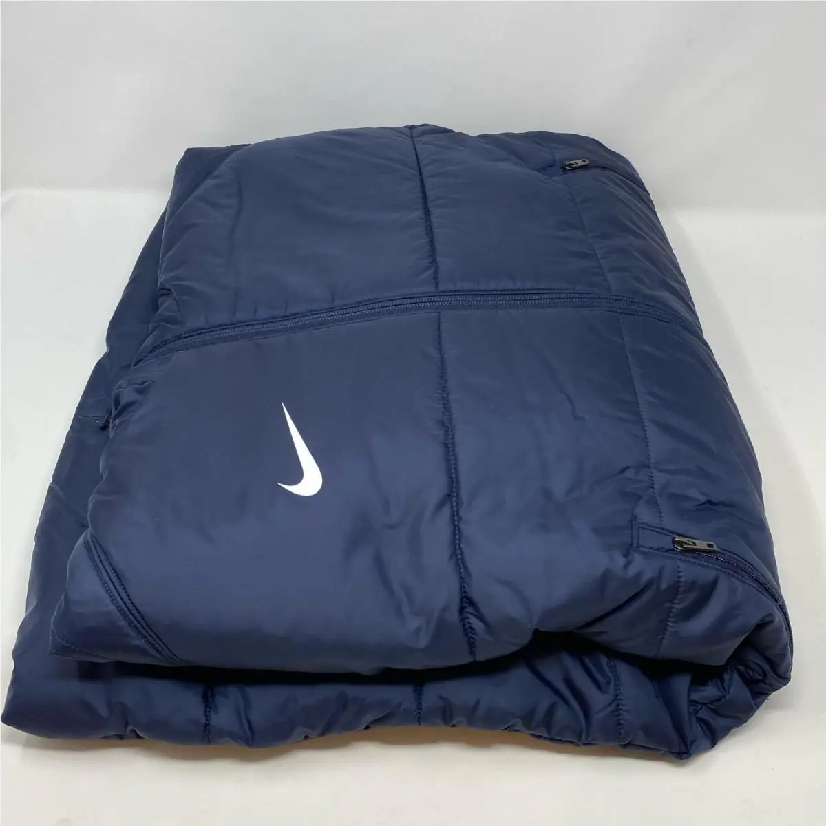 Nike clothing - Blue (UPC: 196976301415) 0