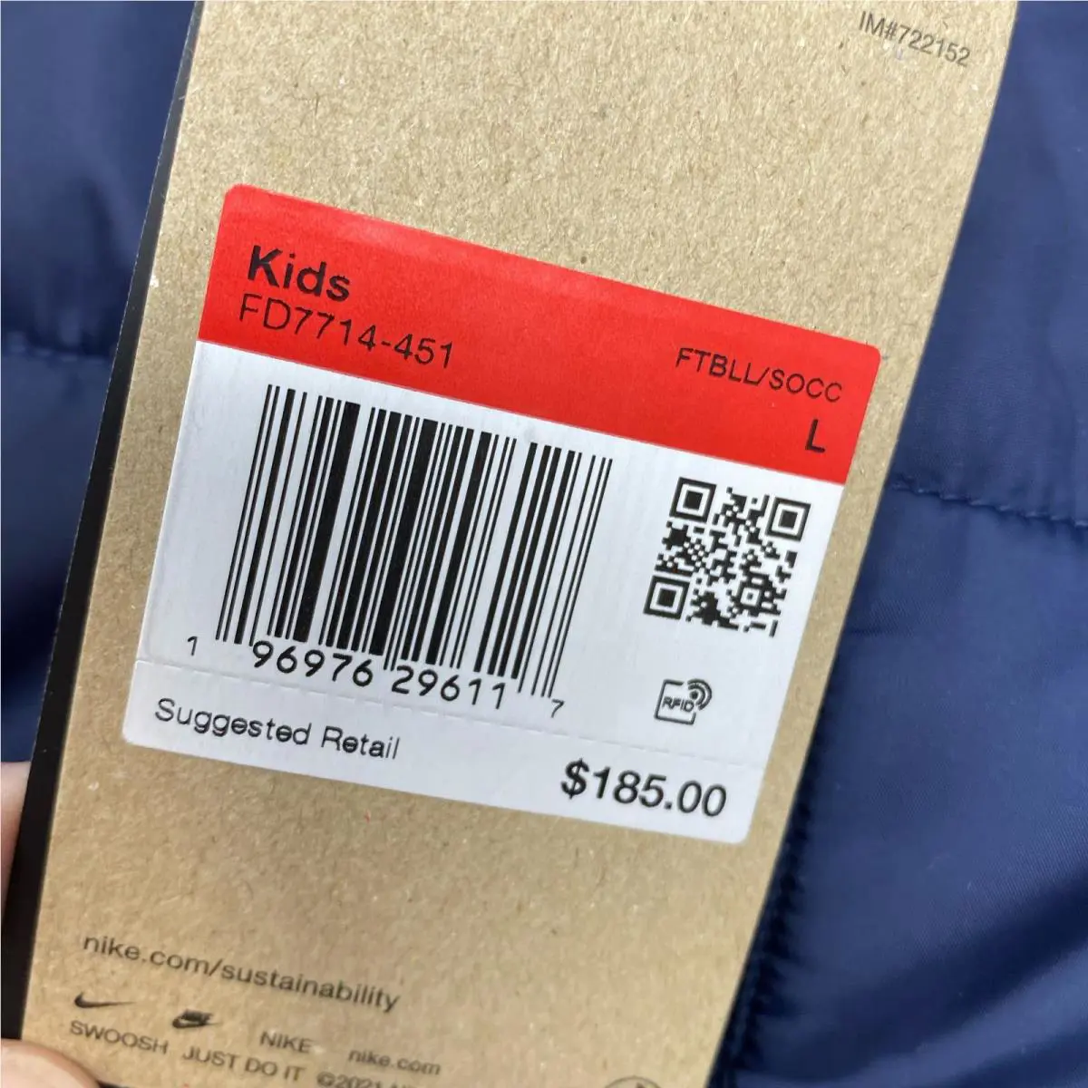 Nike clothing - Blue (UPC: 196976301415) 5