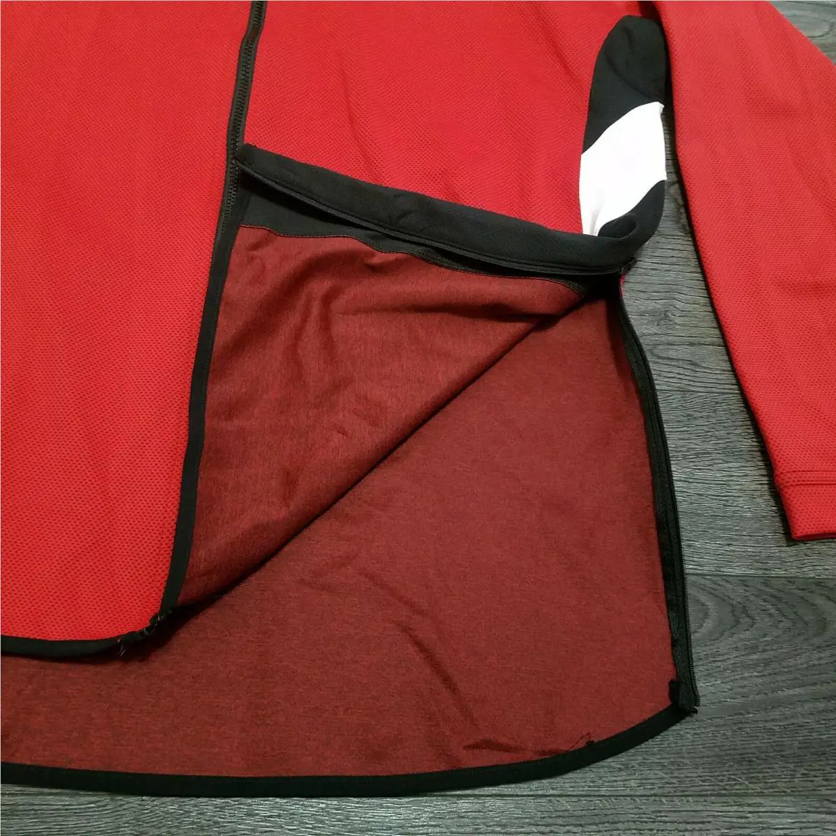 Nike clothing - Red 3