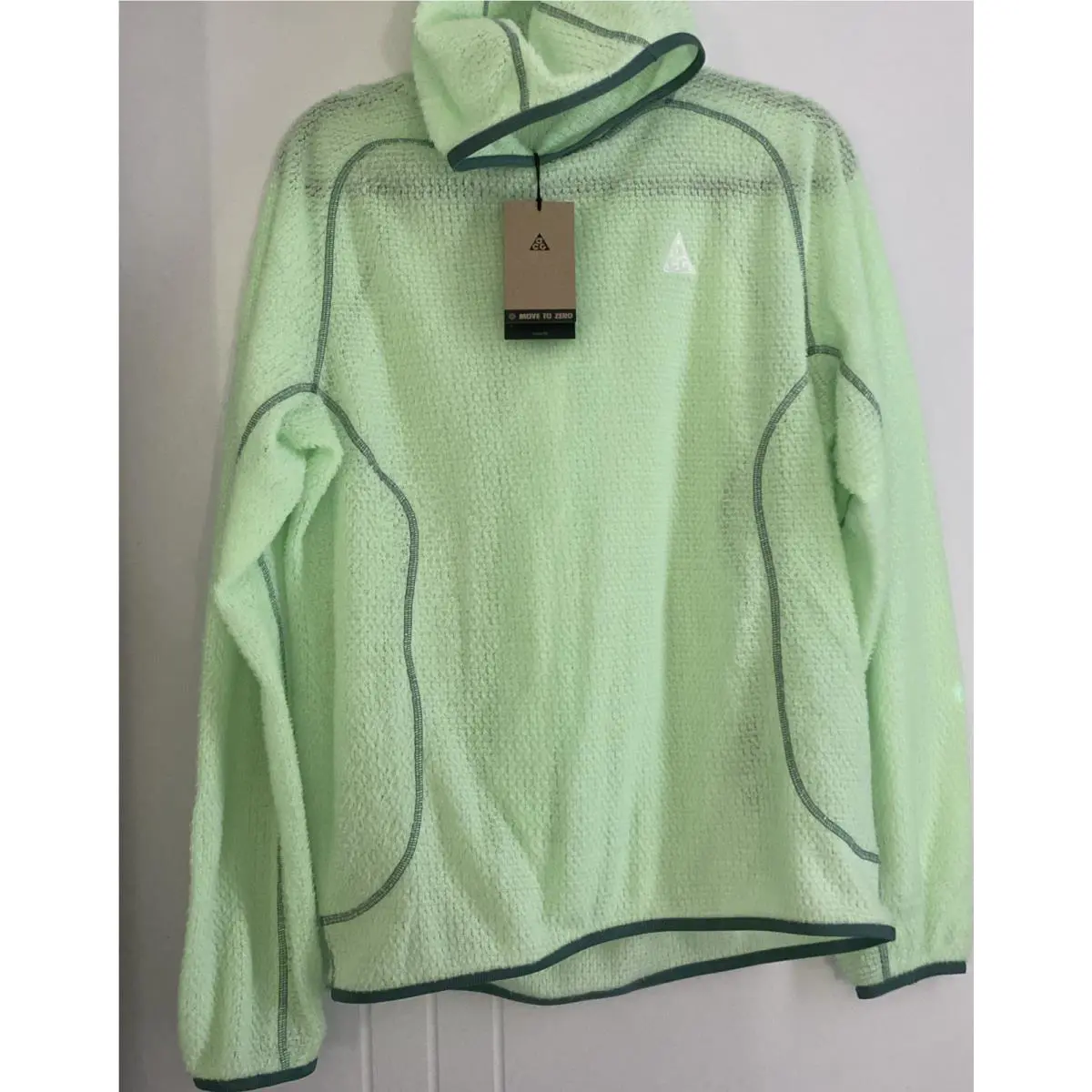 Nike clothing - Green (UPC: 0196977903960) 4