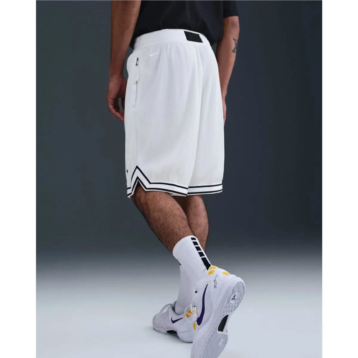 Nike clothing - White (UPC: 197863751498) 11