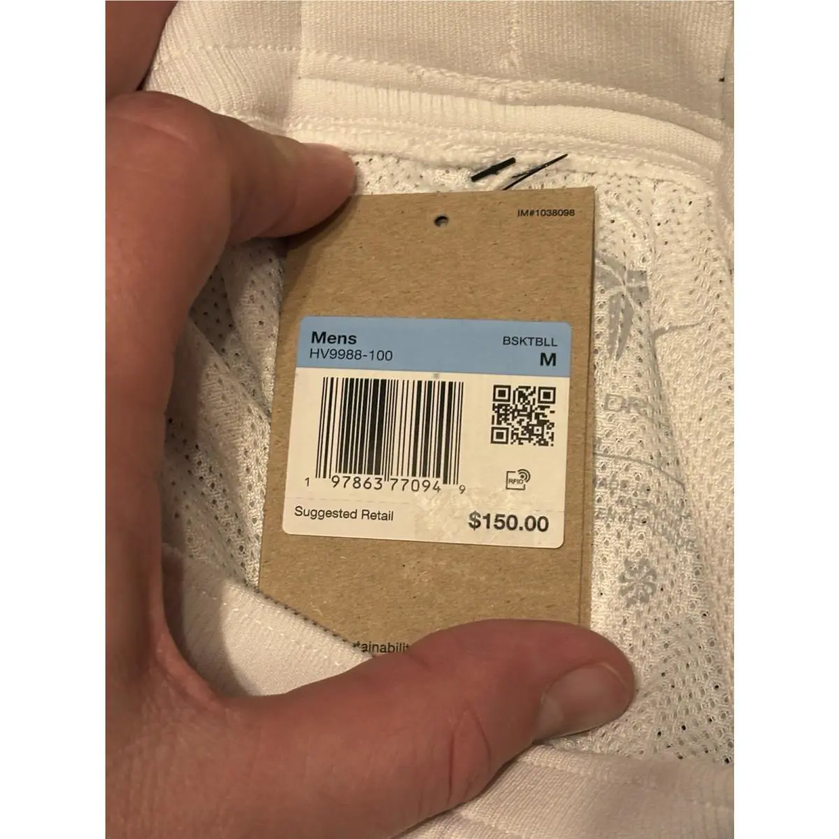 Nike clothing - White (UPC: 197863751498) 2