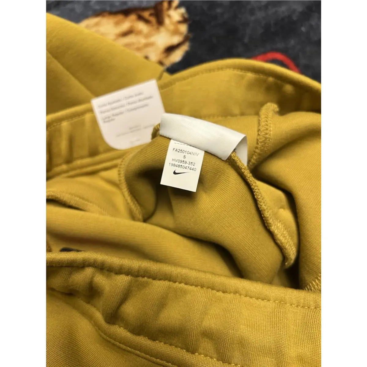 Nike clothing - HV0949352 - HV0949352 - ochre 11