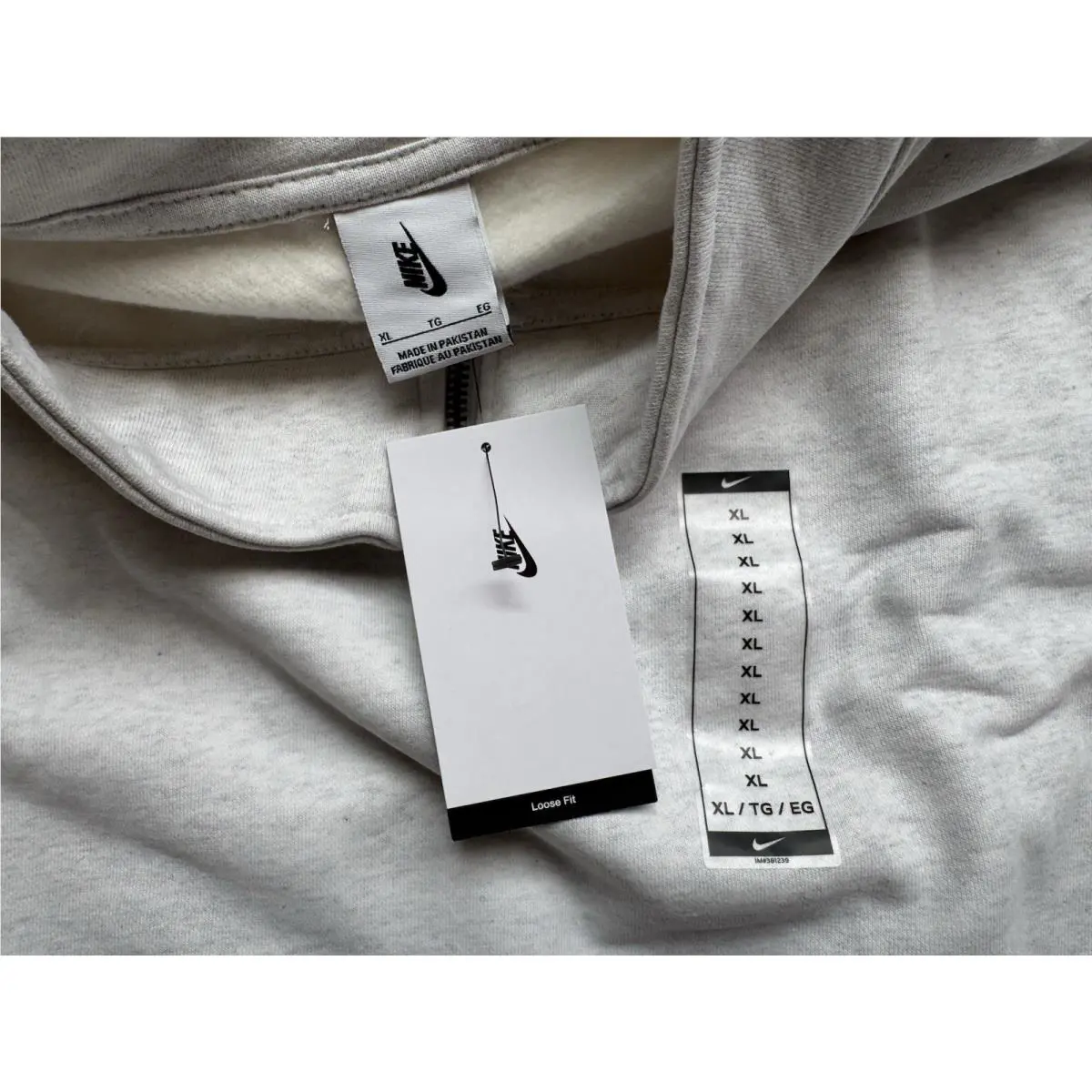 Nike clothing - DQ5209-051 - DQ5209-051 - Ash Grey (UPC: 196607369173) 4