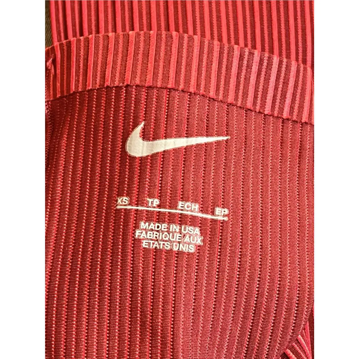 Nike clothing - Red 2