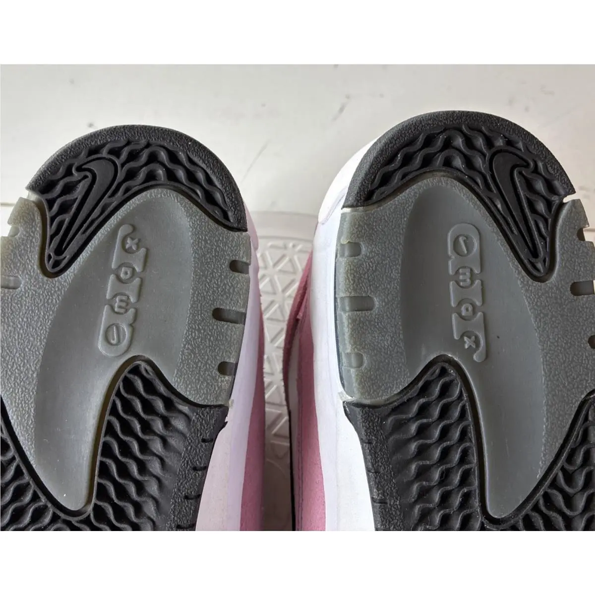 Nike shoes - Nike Air Max Ishod Wair SB - FB2393-600 - Pink (UPC: 196977881480) 11
