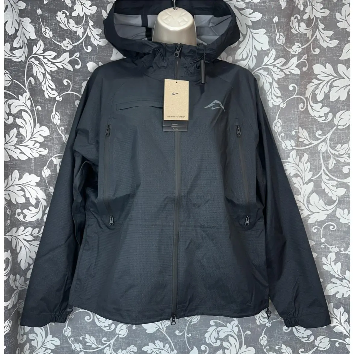 Nike Trail Storm Adv Women`s Size XL Black F/z Packable Running Jacket