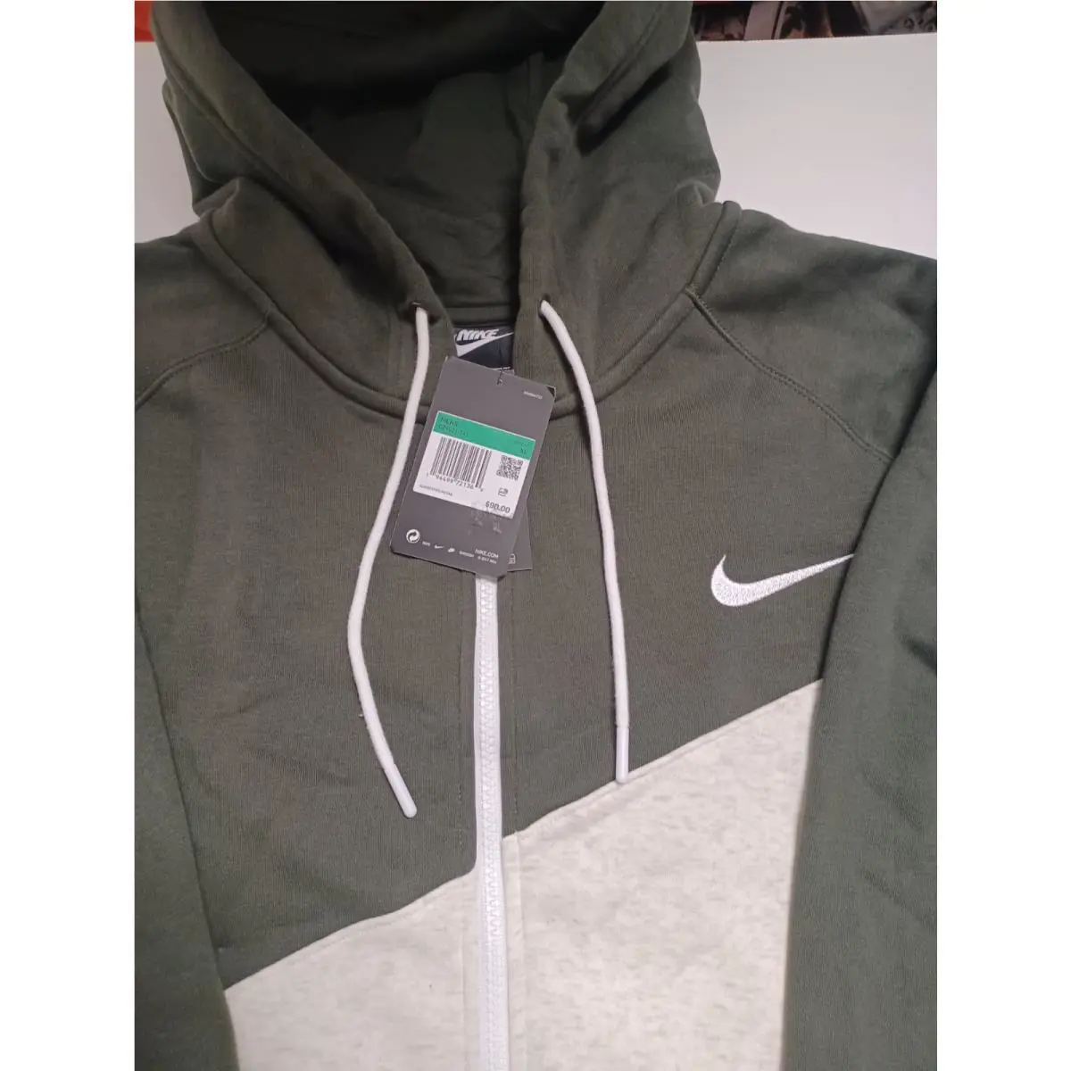 Nike clothing - Forest Green/Oatmeal 6