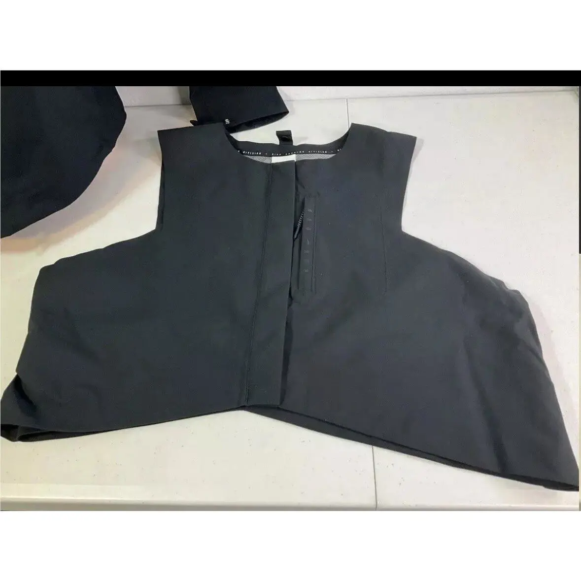 Nike clothing - Black (UPC: 0196150310936) 4