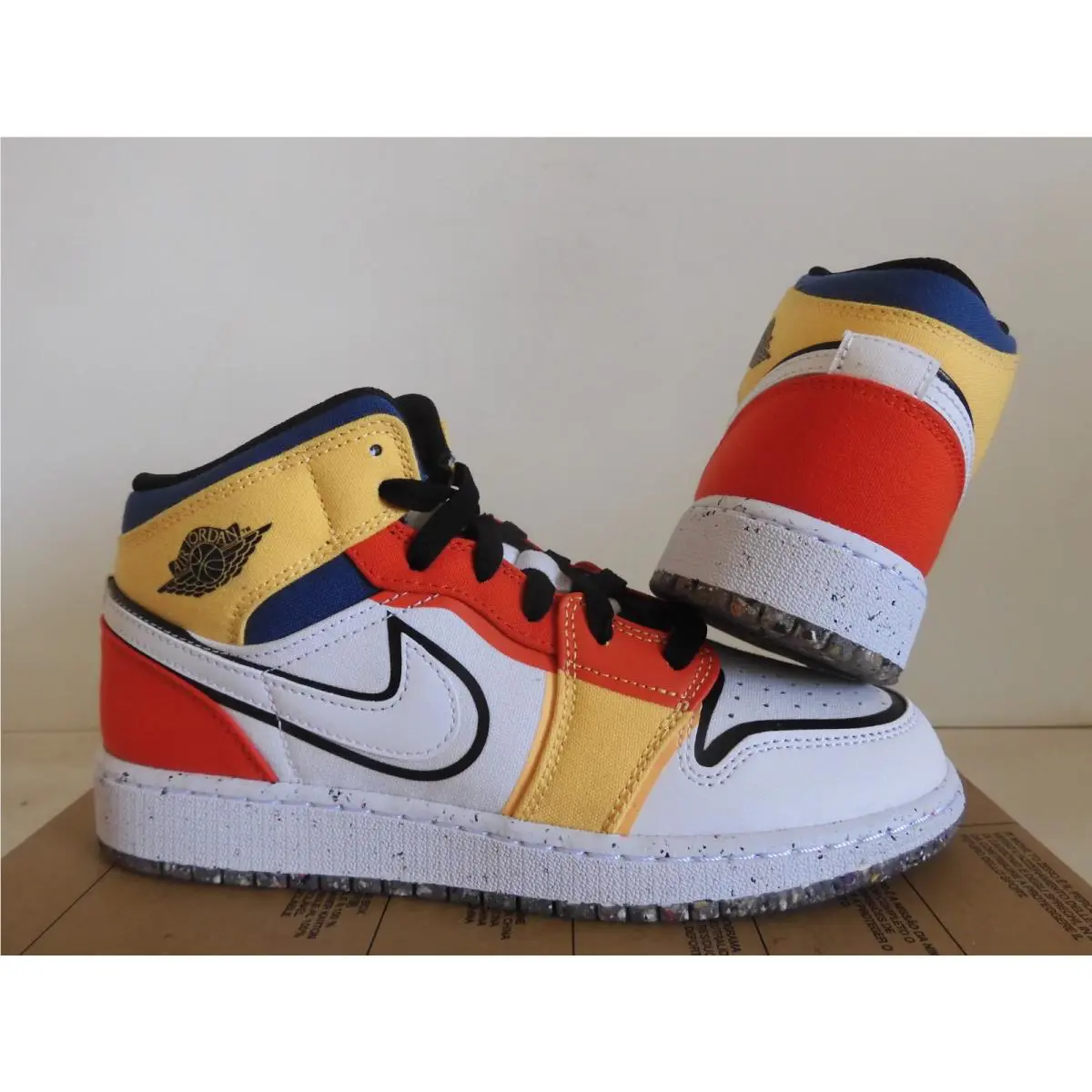 Nike shoes - Air Jordan 1 Mid SE - White (UPC: 196153745551) 1