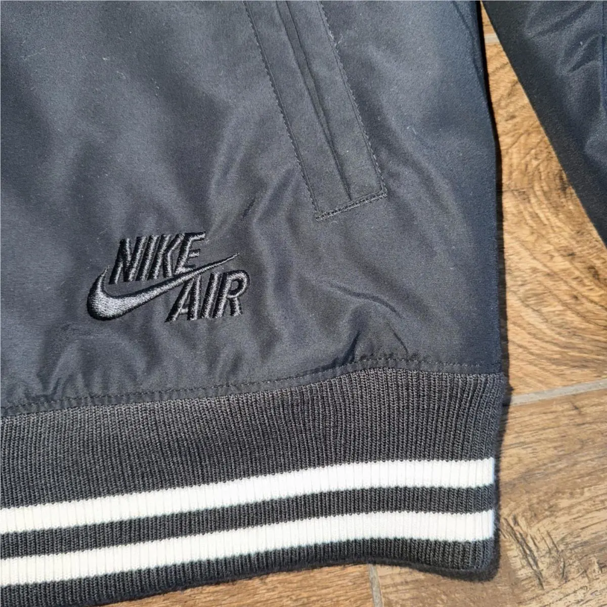 Nike clothing - Black (UPC: 666032757345) 5