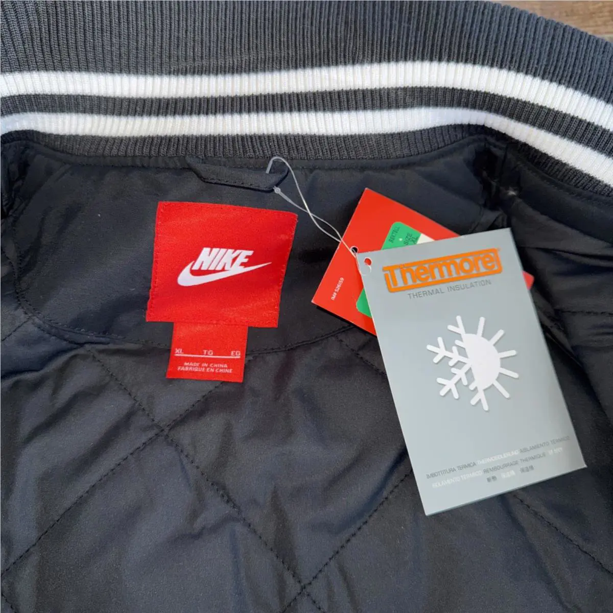 Nike clothing - Black (UPC: 666032757345) 7