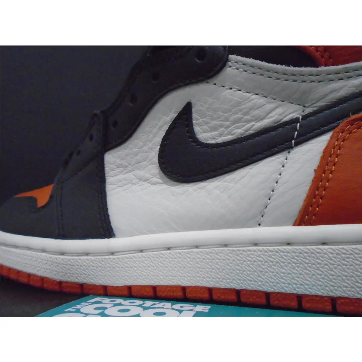 Nike shoes - Nike Air Jordan 1 Retro High OG - 555088-005 - Orange 6