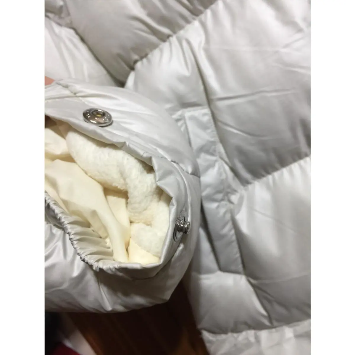 Nike clothing - Ivory 1