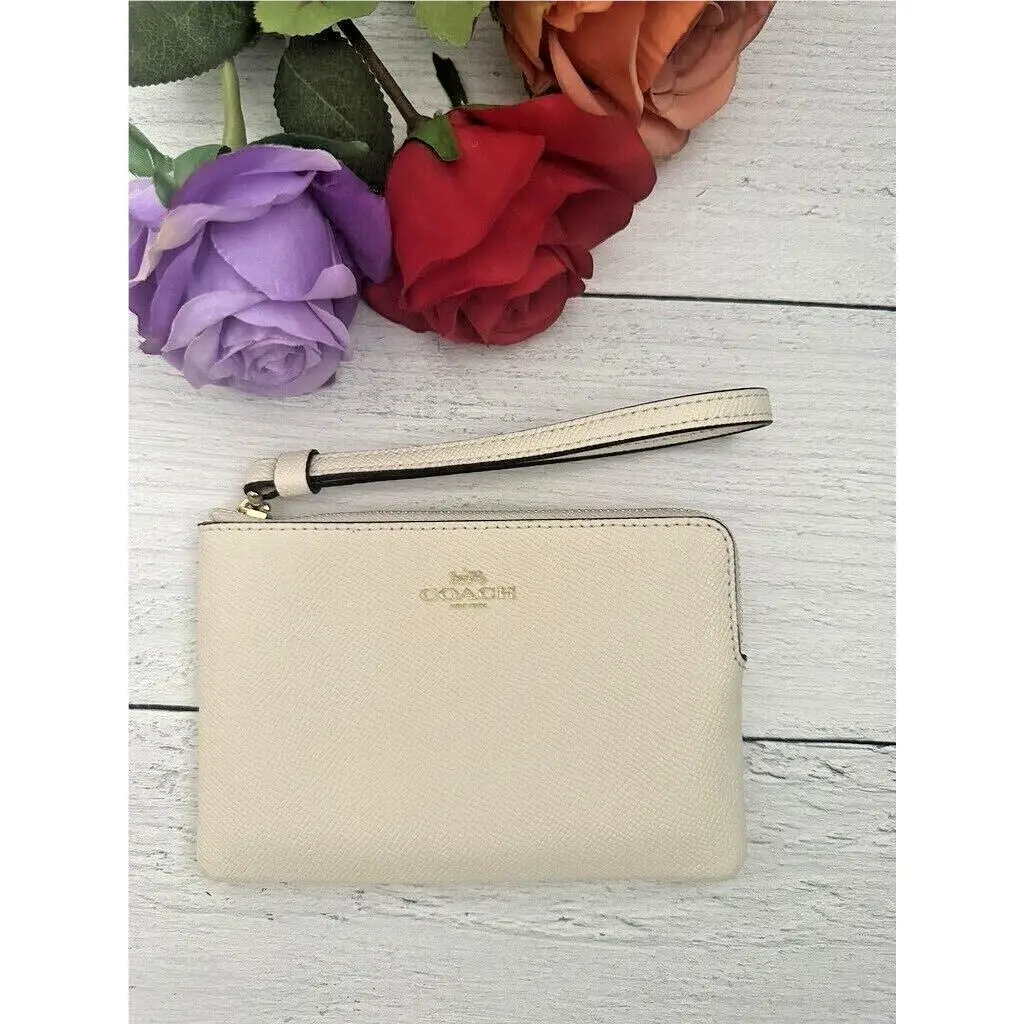 Women`s Small Corner Zip Wristlet Pouch Wallet Purse F58032 CHALK by Coach