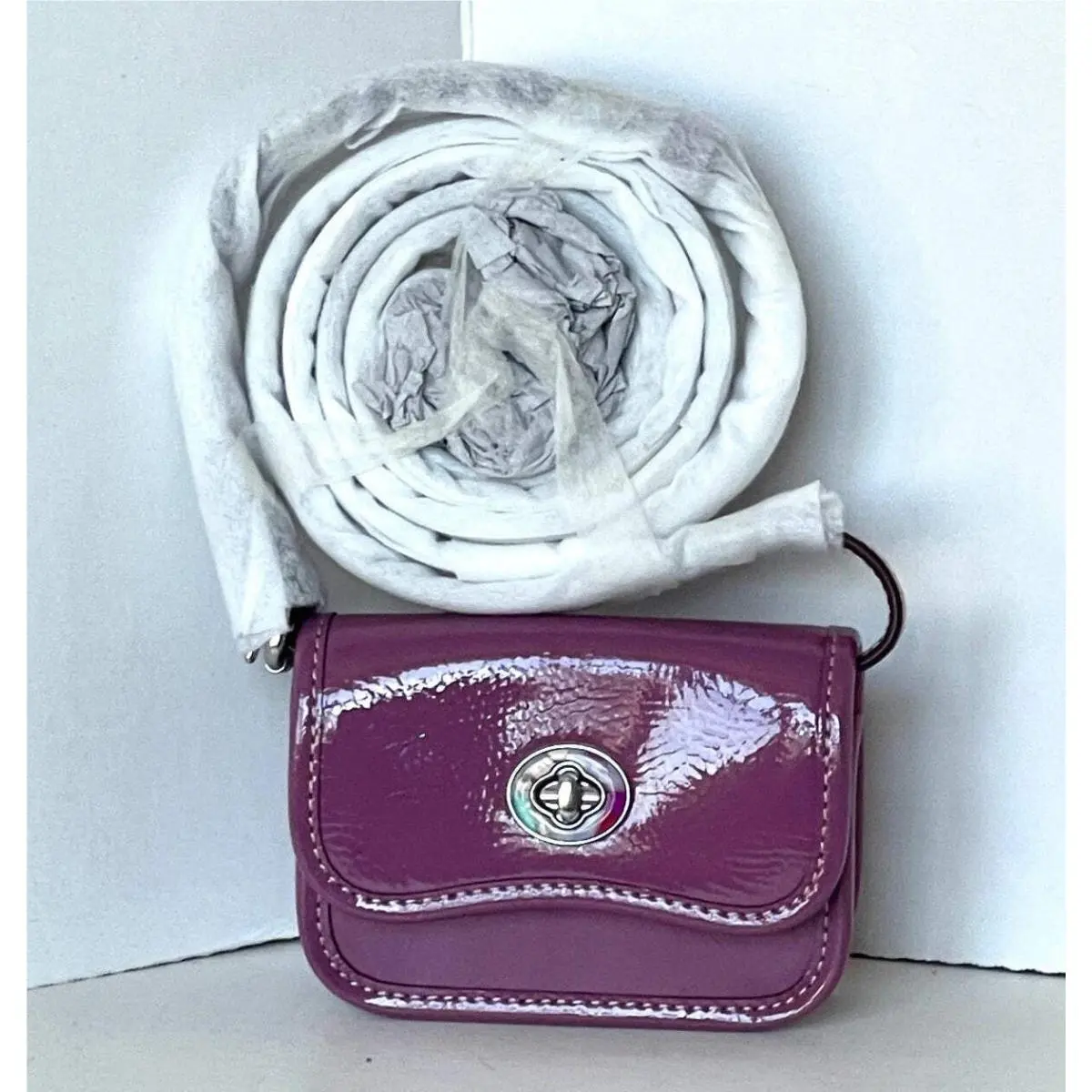 Coach Coachtopia Wavy Mini Wallet Crossbody CQ060 Crinkle Patent Leather Lilac