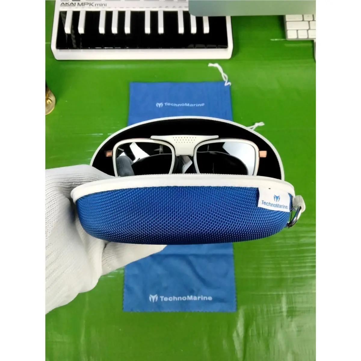 Technomarine Unisex Polarized Sunglasses Silver Mirror Beige Wht Trim TR90 Frame