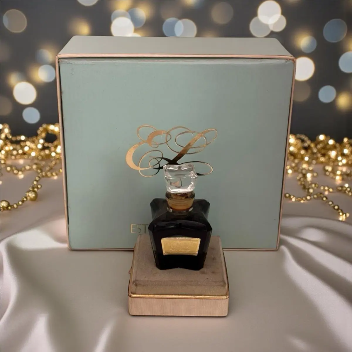 Estee Lauder Youth Dew Skin Perfume - 1/2 fl oz and Perfumed Dusting Powder Set