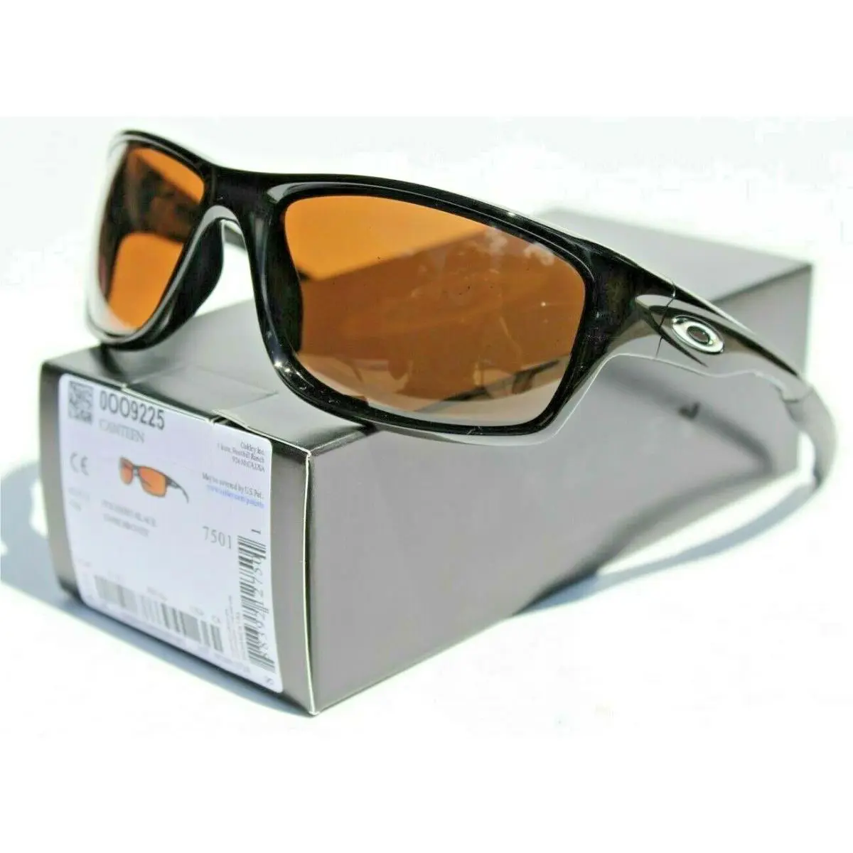 Canteen Sunglasses Polished Black/dark Bronze OO9225-12 by Oakley