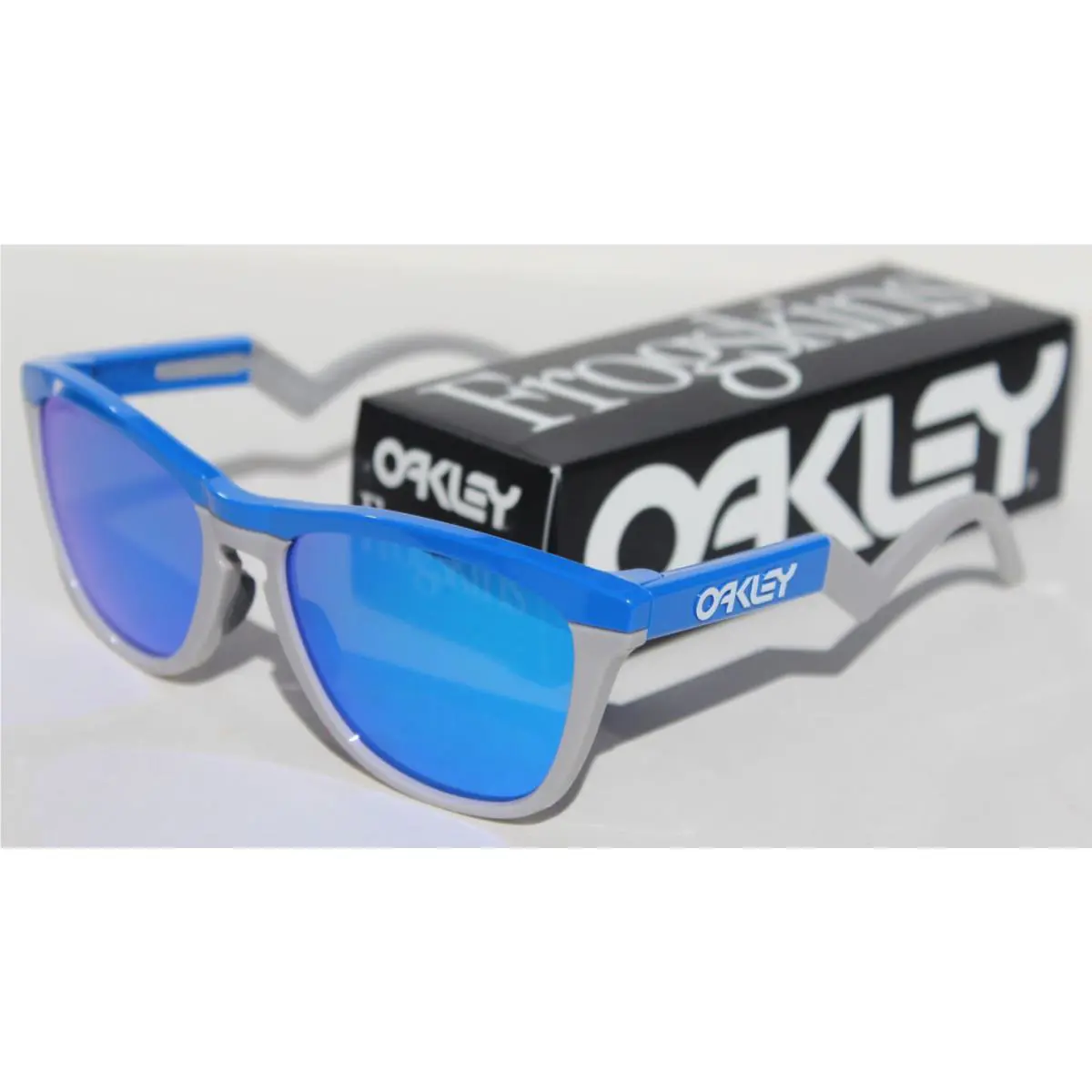 Frogskins Hybrid Sunglasses Primary Blue/grey/prizm Sapphire OO9289-03 by Oakley
