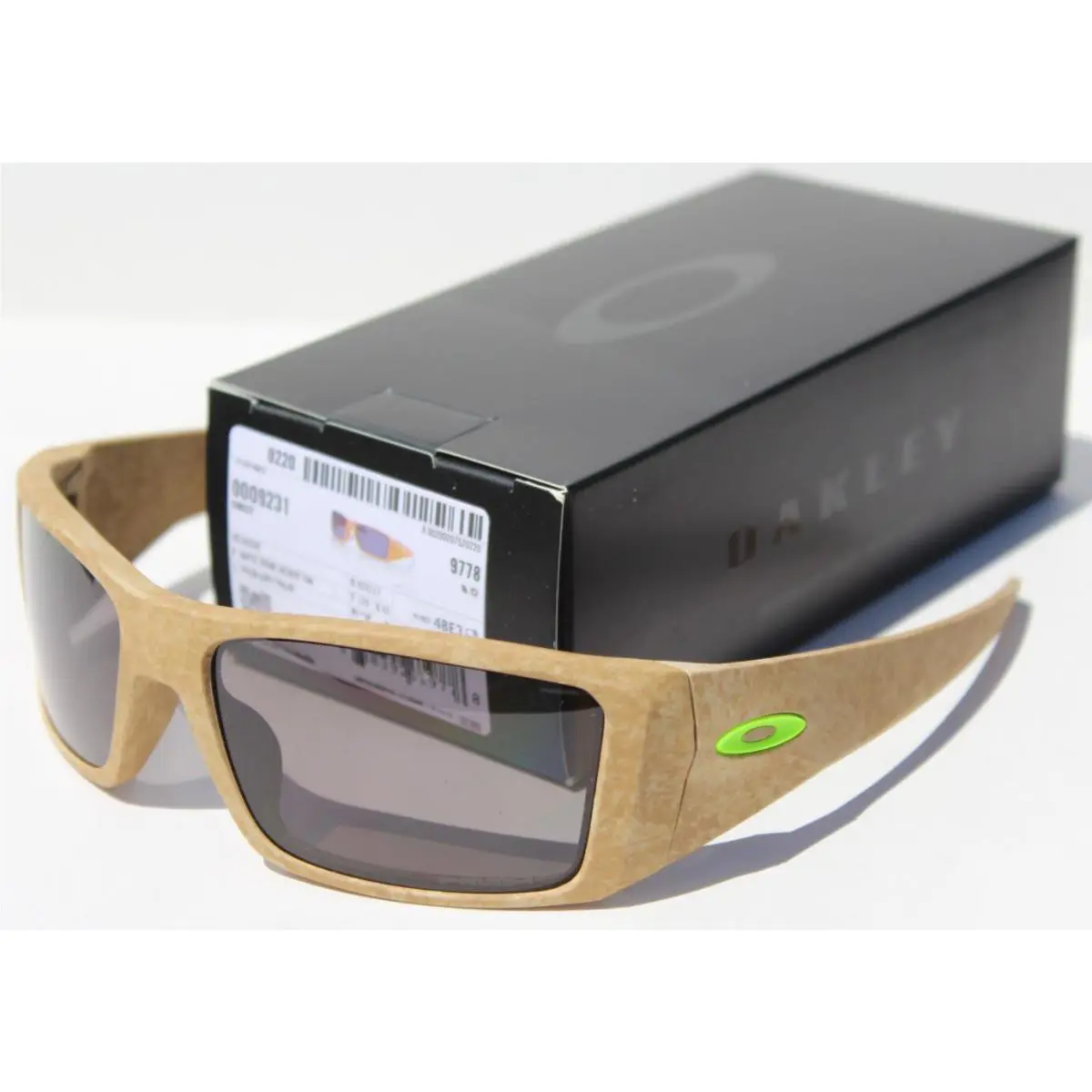 Heliostat Polarized Sunglasses Matte Stone Desert Tan/prizm OO9231-17 by Oakley