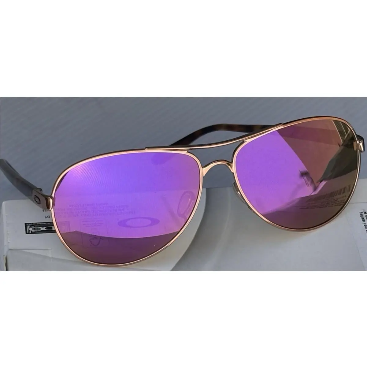 Oakley Feedback Rose Gold Polarized Galaxy Violet Aviator Women`s Sunglass 4079