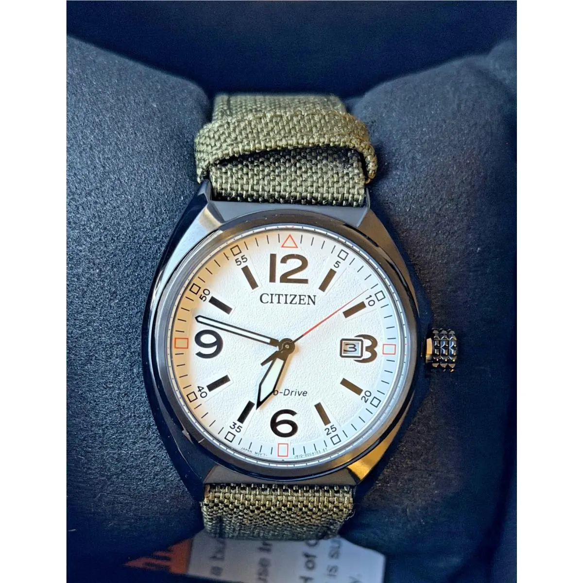 Citizen Men`s Sport Casual Date Indicator Green Eco-drive Watch 40MM AW1575-16A