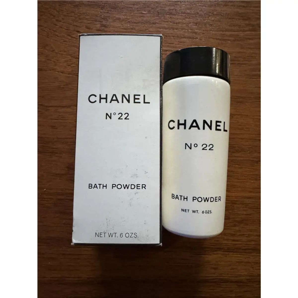 Chanel No 22 Bath Powder 6OZ Perfumed Body No.22 Nos W/ Box 1970s Vintage