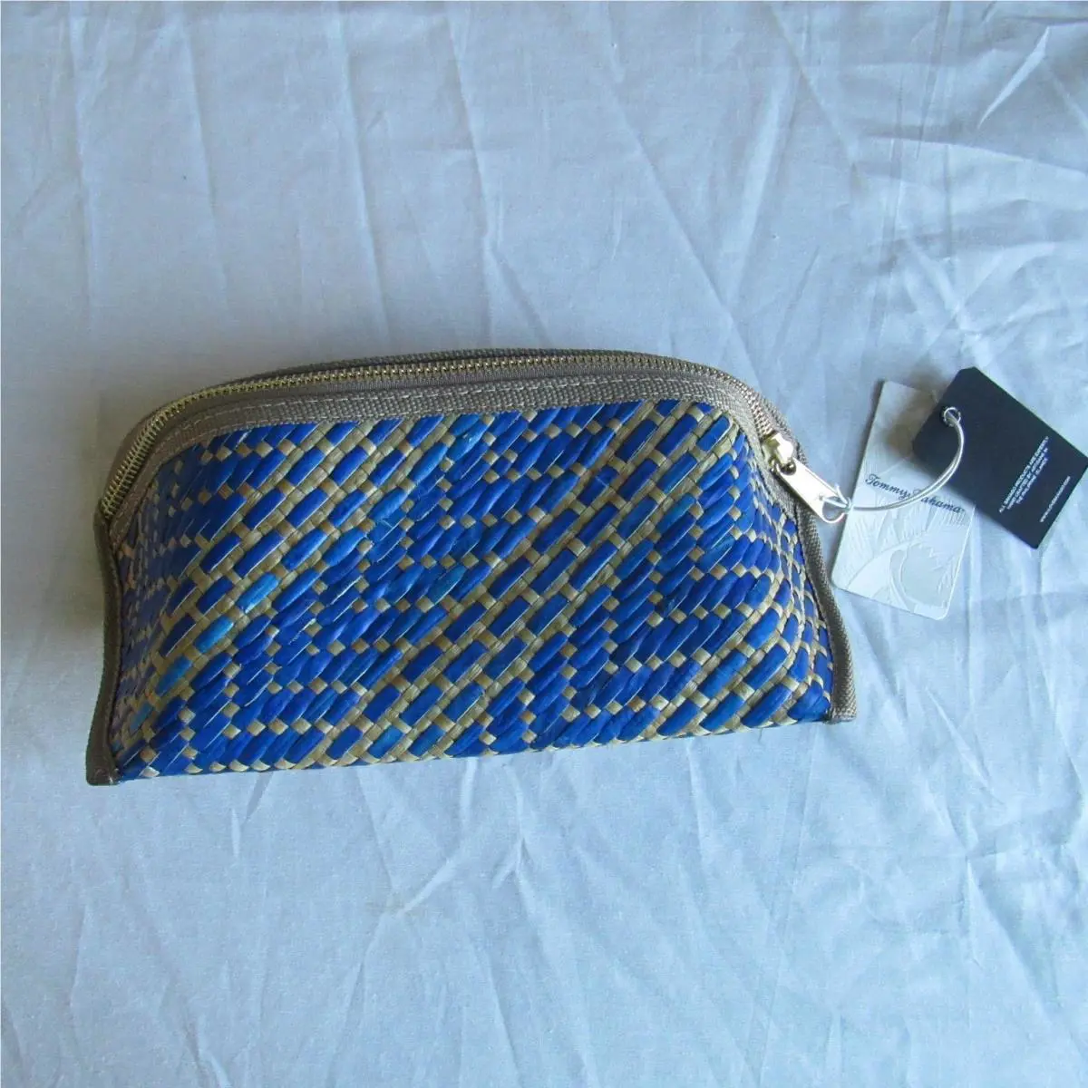 Tommy Bahama Banago Hipster/clutch River Flow