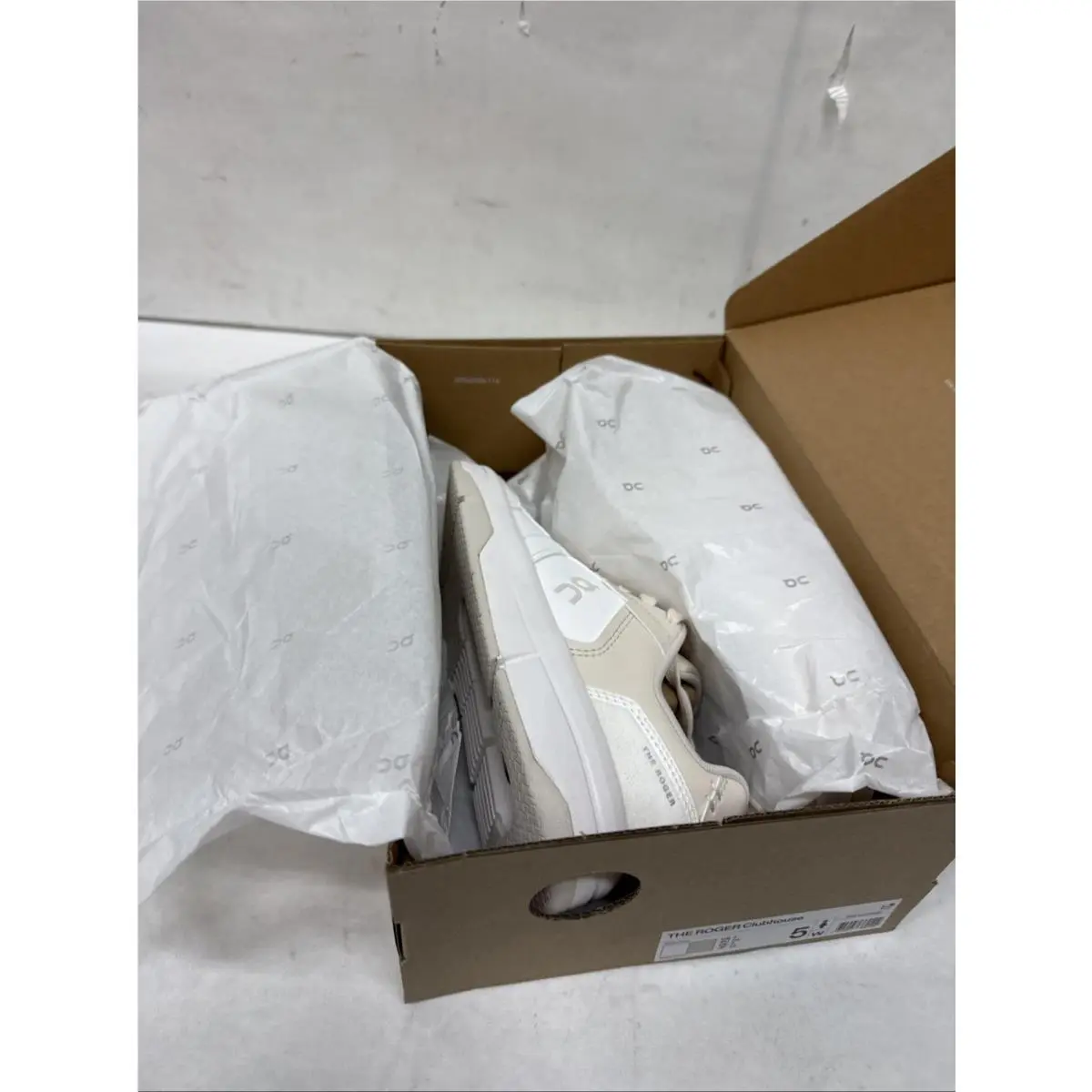 On-Running shoes - On THE ROGER - THE ROGER - 4899138 - White 0