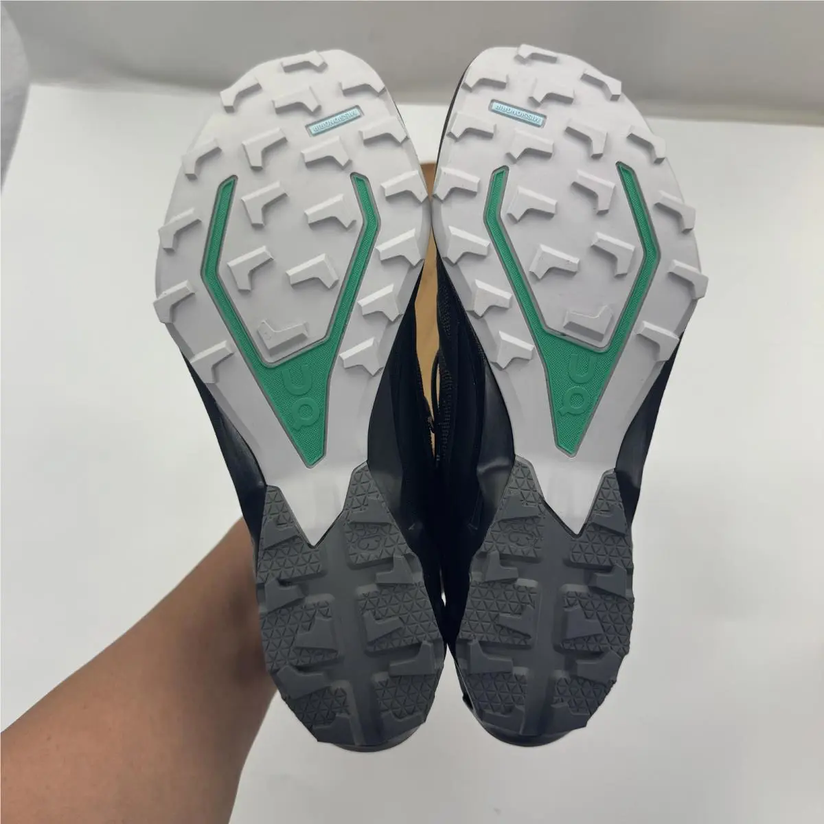On-Running shoes - On Cloud - Cloud - Black 6