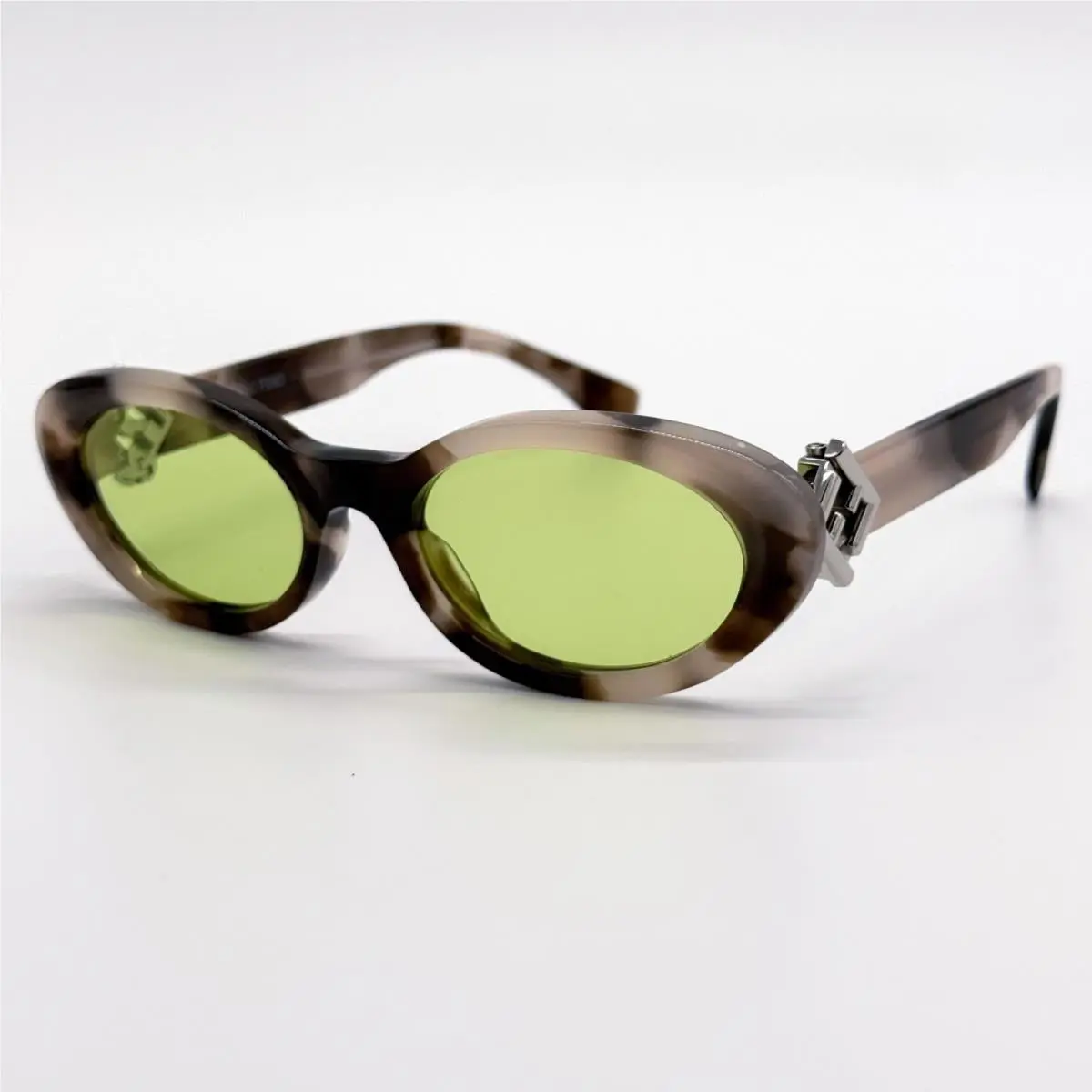 Fendi Sunglasses Havana Oval Women Eyewear Fendi FE40140U 56N