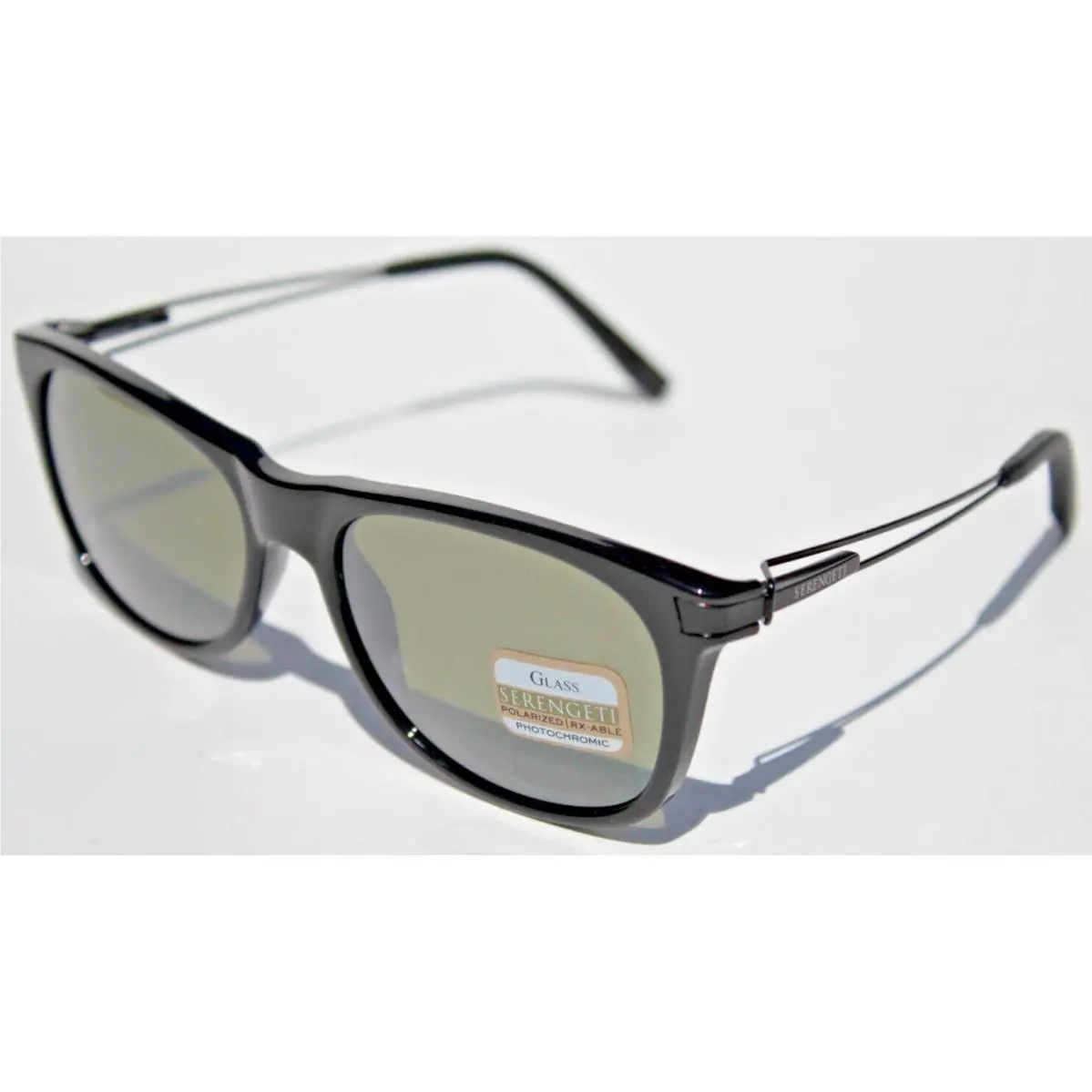 Pivia Polarized Sunglasses Shiny Black/555nm Gray Green 8195 Italy by Serengeti