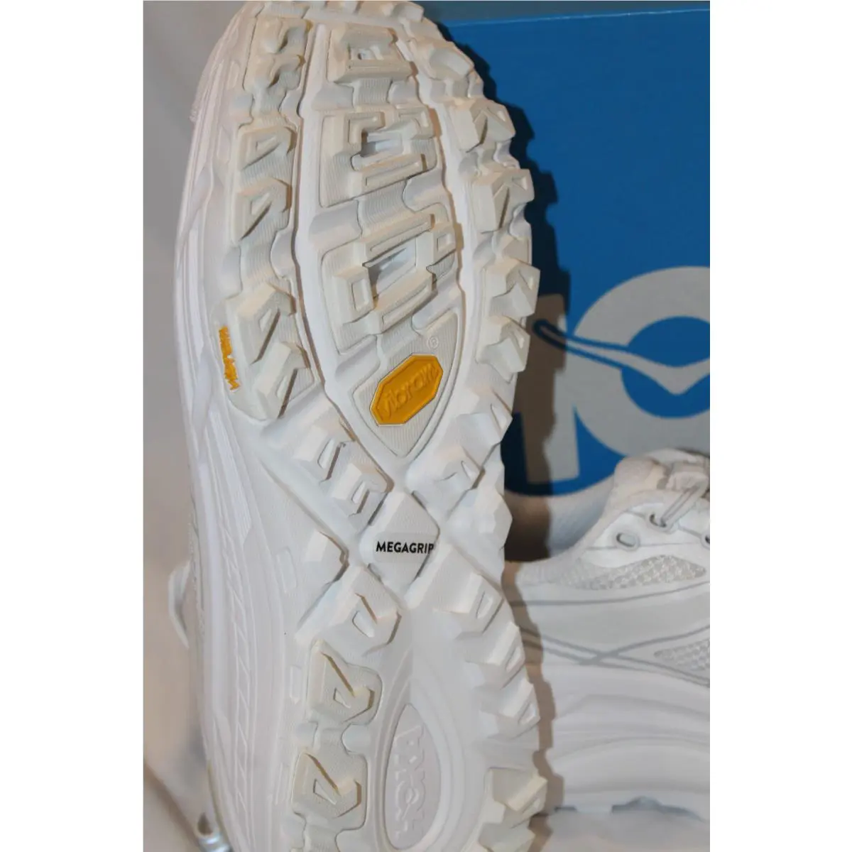 Hoka shoes - White 2