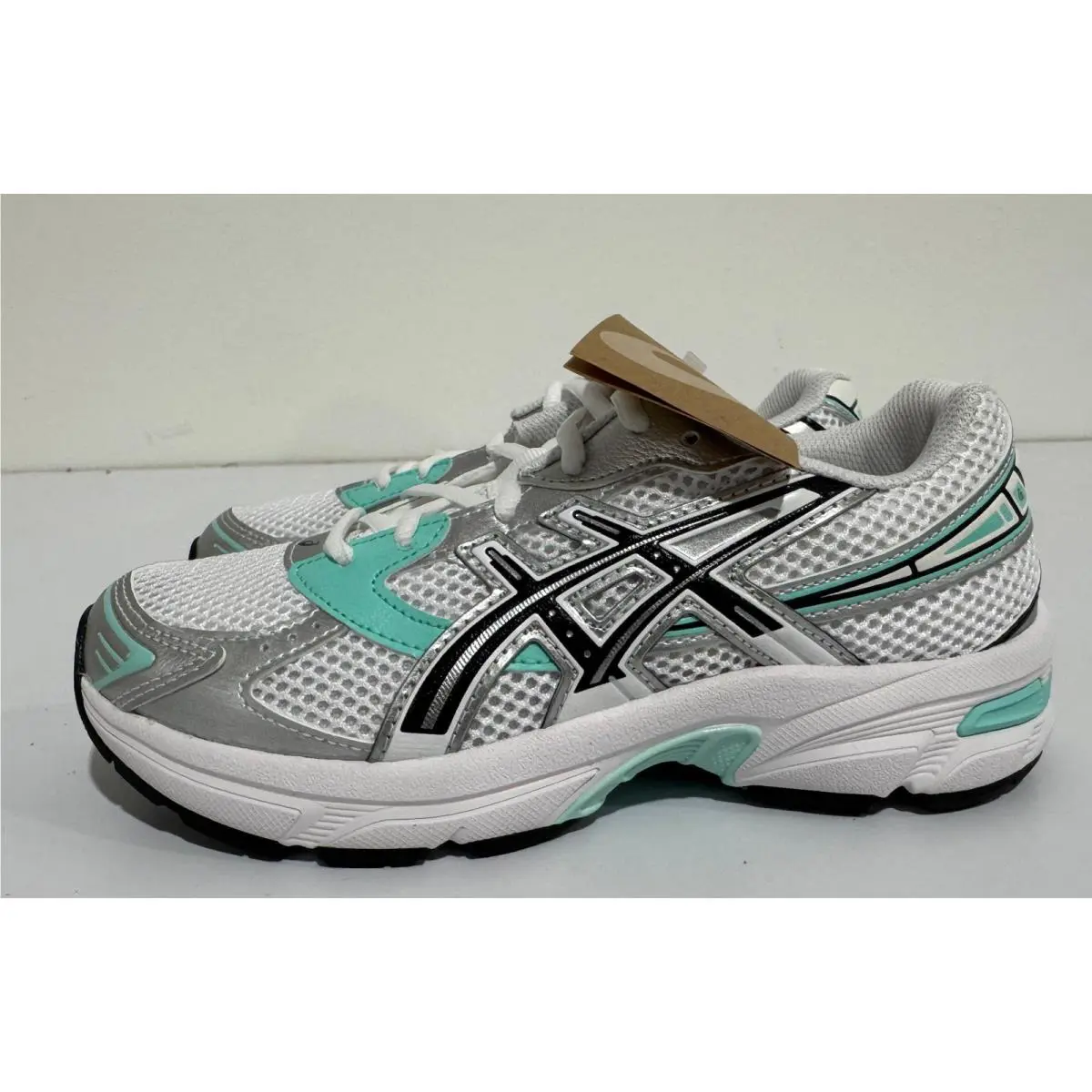 Asics shoes - White 4