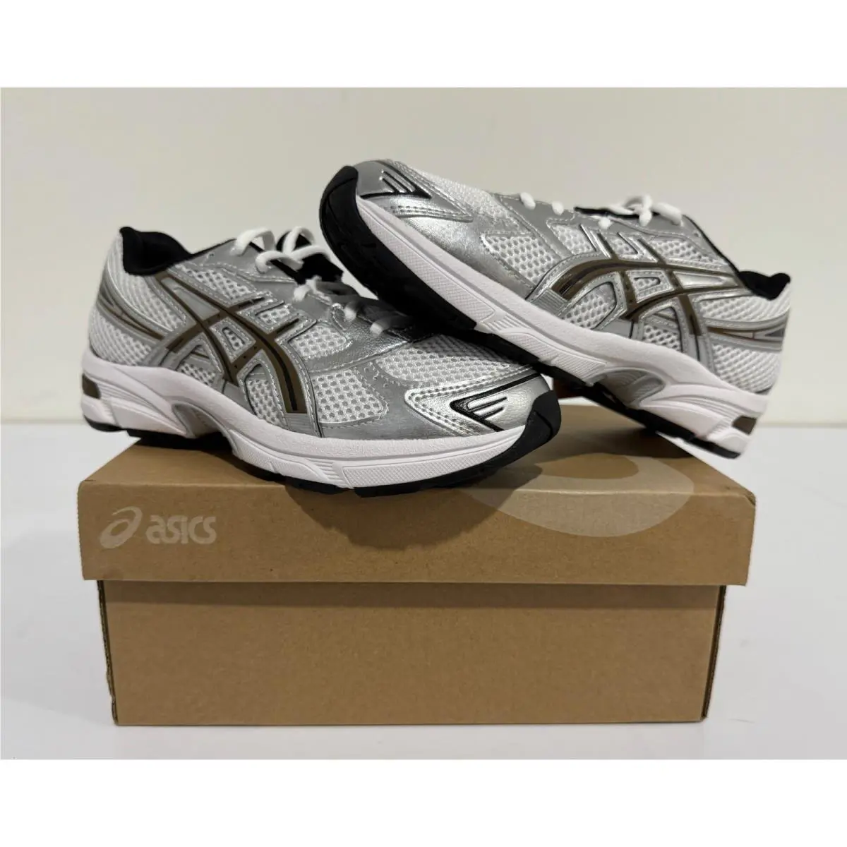 Asics shoes - White 0