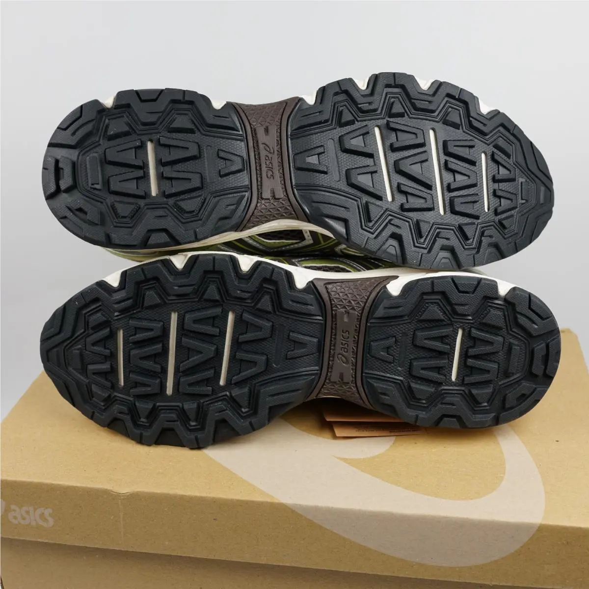 Asics shoes - ASICS Gel-Nunobiki - 1203A845-200 - Green 1