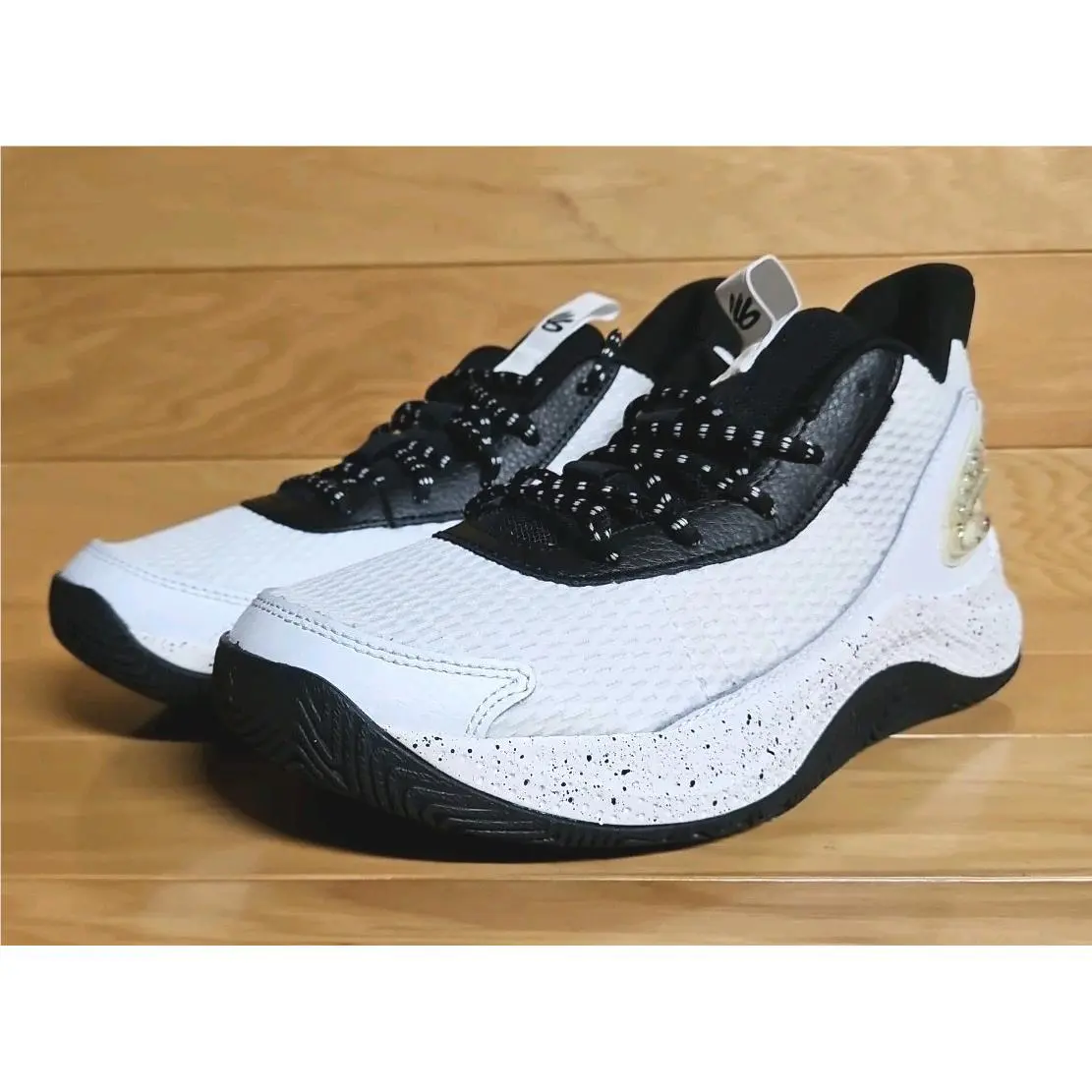 Under Armour shoes - Under Armour Curry 3Z7 - Curry - 3026622-001 - White (UPC: 196883888849) 4