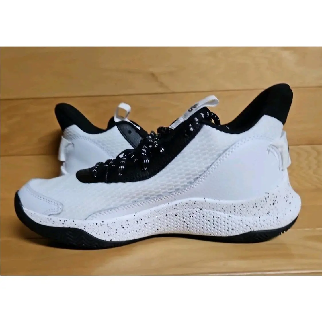 Under Armour shoes - Under Armour Curry 3Z7 - Curry - 3026622-001 - White (UPC: 196883888849) 7