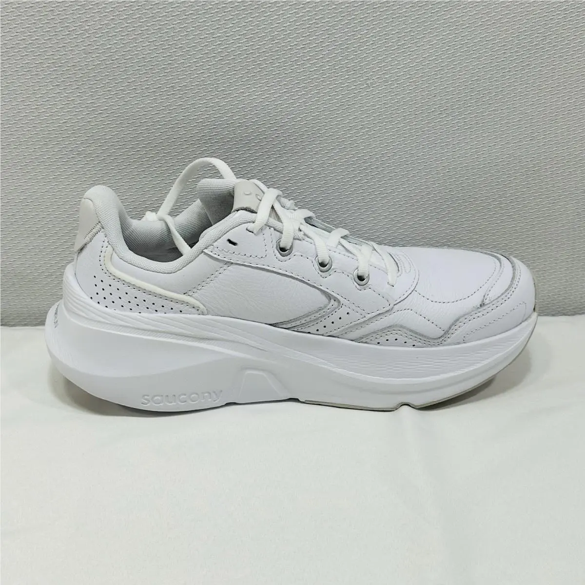 Saucony shoes - Saucony Guide Metro LE - Guide Metro - S11003-121 - White 3