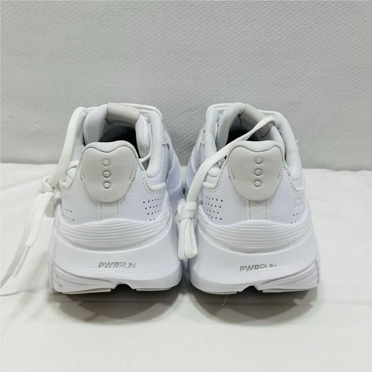 Saucony shoes - Saucony Guide Metro LE - Guide Metro - S11003-121 - White 7