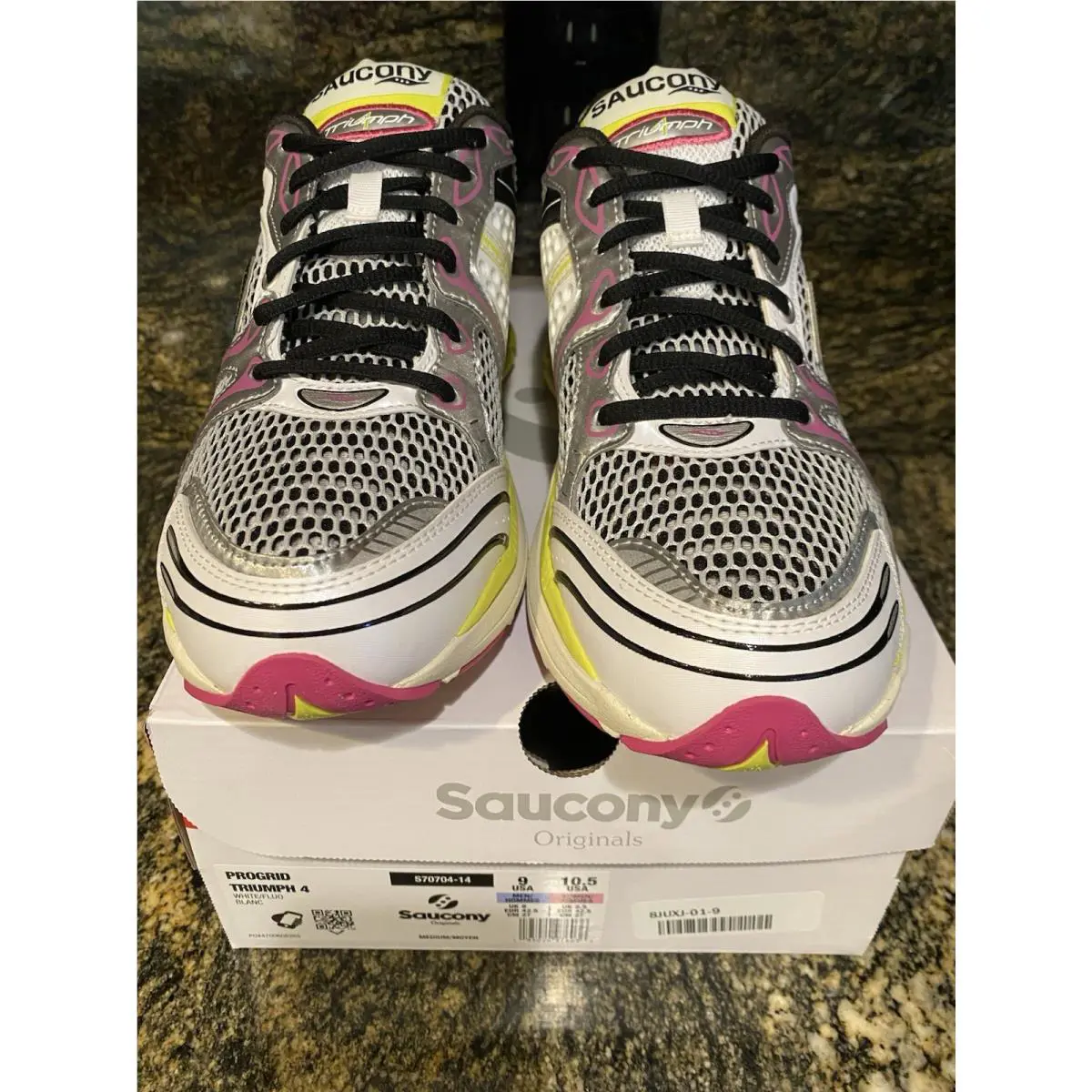 Saucony shoes - Multi 0