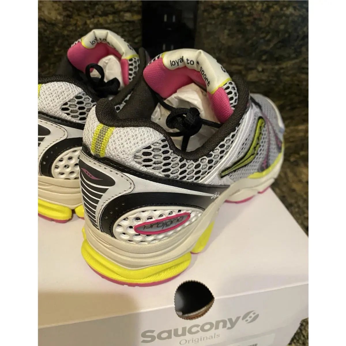 Saucony shoes - Multi 1
